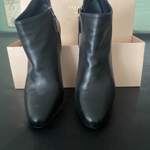 Prada Calzature Donna Bootie - Excellent Condition - Black Size 37.5 - Picture 13 of 15